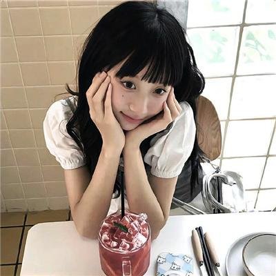 黑色郁金香